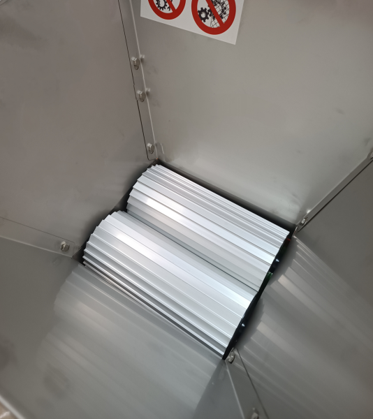 Дробилка-давилка с гребнеотделителем для винограда (бункер нержавейка)