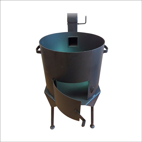 Печь для казана "С дымоходом и дверцей"